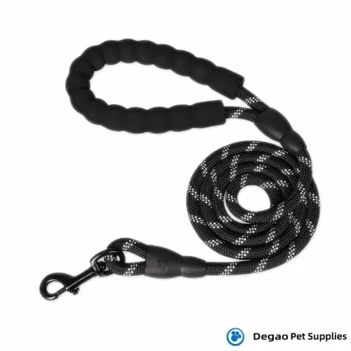 Item No.: DGG220113BL Item Name: Black Reflection Pet Leash Material: Nylon Metal Buckle Item Size: Ø12*1500mm Remark: 1) Ø8mm: Suitable for pets under 25kg 2) Ø10mm: Suitable for pets under 50kg 3) Ø12mm: Suitable for pets under 120kg 4) Length Customization accept.