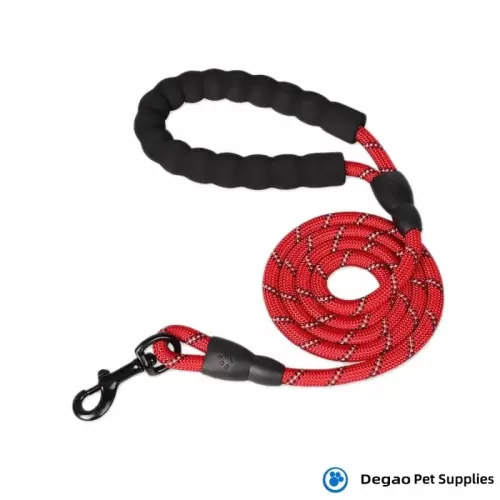 Item No.: DGG220113R Item Name: Red Reflection Pet Leash Material: Nylon Metal Buckle Item Size: Ø12*1500mm Remark: 1) Ø8mm: Suitable for pets under 25kg 2) Ø10mm: Suitable for pets under 50kg 3) Ø12mm: Suitable for pets under 120kg 4) Length Customization accept.