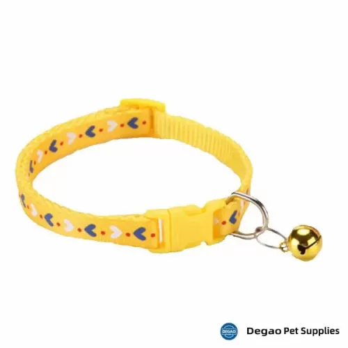 Item No.: DGP2264A5 Item Name: Yellow Heart Cat Collar Material: Nylon, PP Safety Buckle Item Size: Collar width: 10mm Neck circumference: 190 – 320mm Remark: 1) Customization accept. #Degao #PetSupplies #Yellow #Catcollar #Collar #Cat #Heart https://degaopetsupplies.com/pro.../yellow-heart-cat-collar/