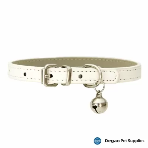 Item No.: DGP226G314 Item Name: White Leather Pet Collar Material: PU Leather, Metal Buckle Item Size: 15*300mm Remark: 1) Customization accept.