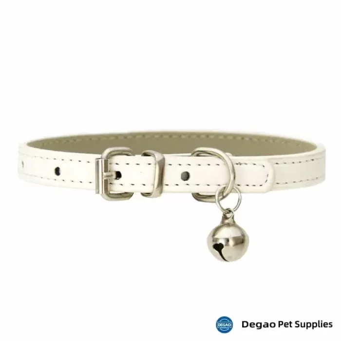 Item No.: DGP226G314 Item Name: White Leather Pet Collar Material: PU Leather, Metal Buckle Item Size: 15*300mm Remark: 1) Customization accept.