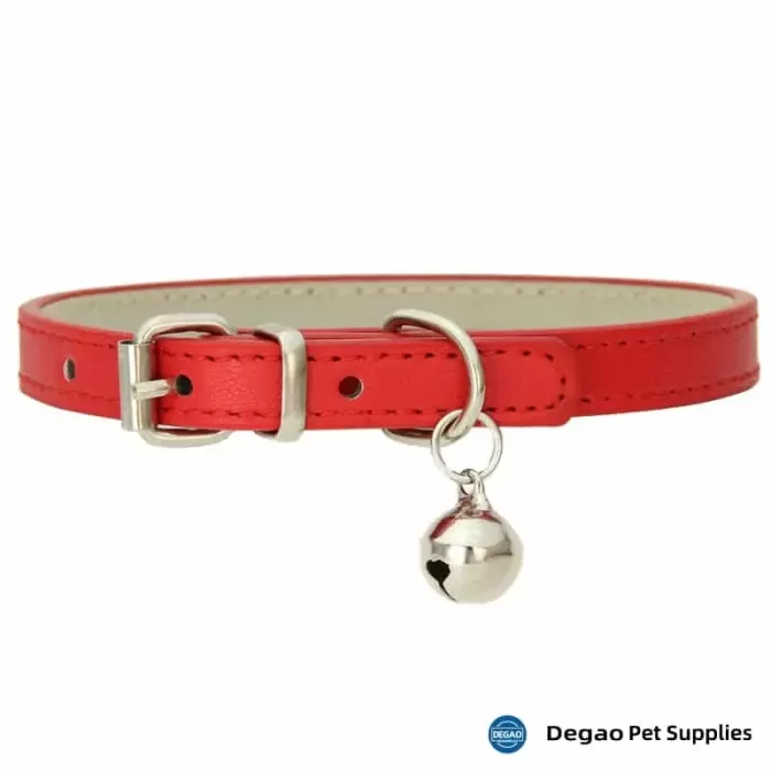 Item No.: DGP226G316 Item Name: Red Leather Pet Collar Material: PU Leather, Metal Buckle Item Size: 15*300mm Remark: 1) Customization accept.